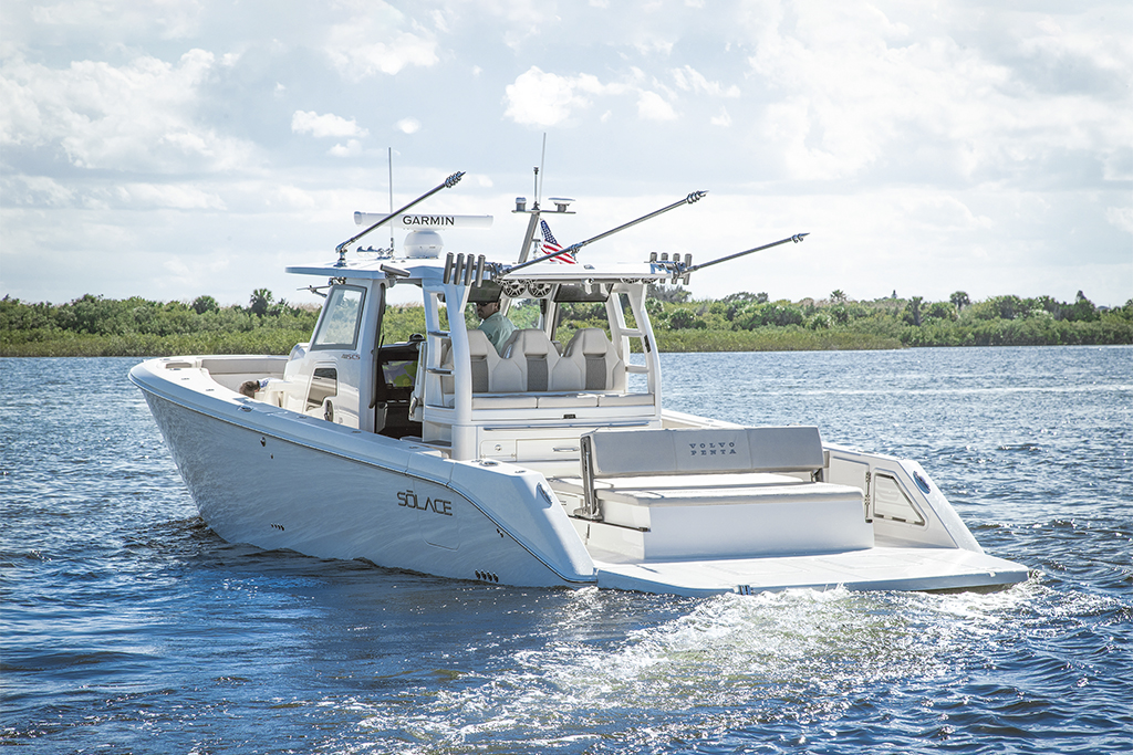 SOLACE 415 CS Powered by Volvo Penta