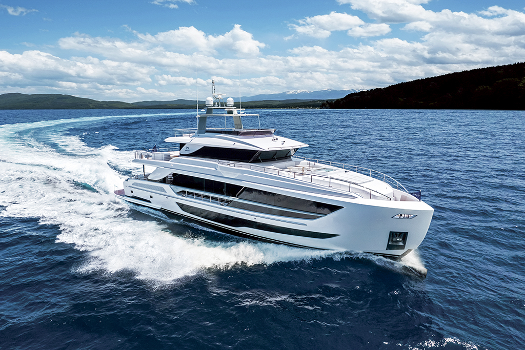 Horizon Yachts FD110 - 2022 FLIBS Preview