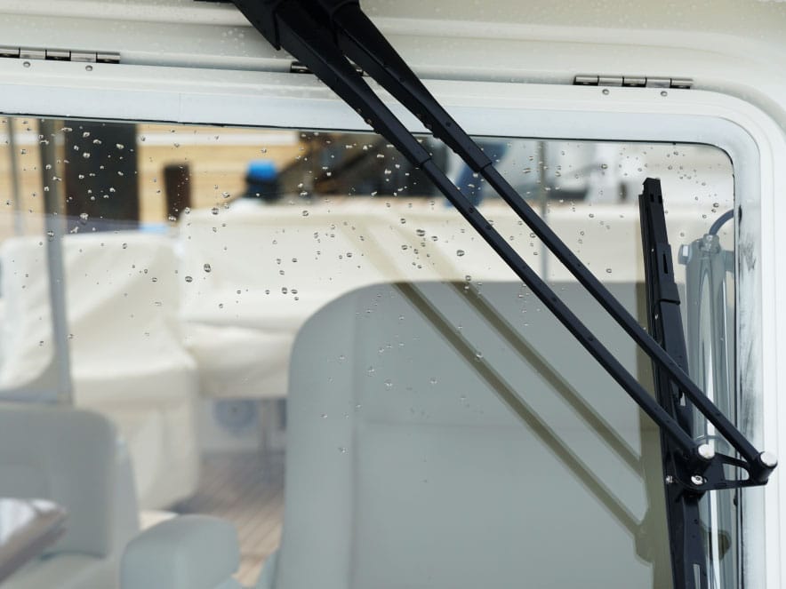 Boat windshield wiper