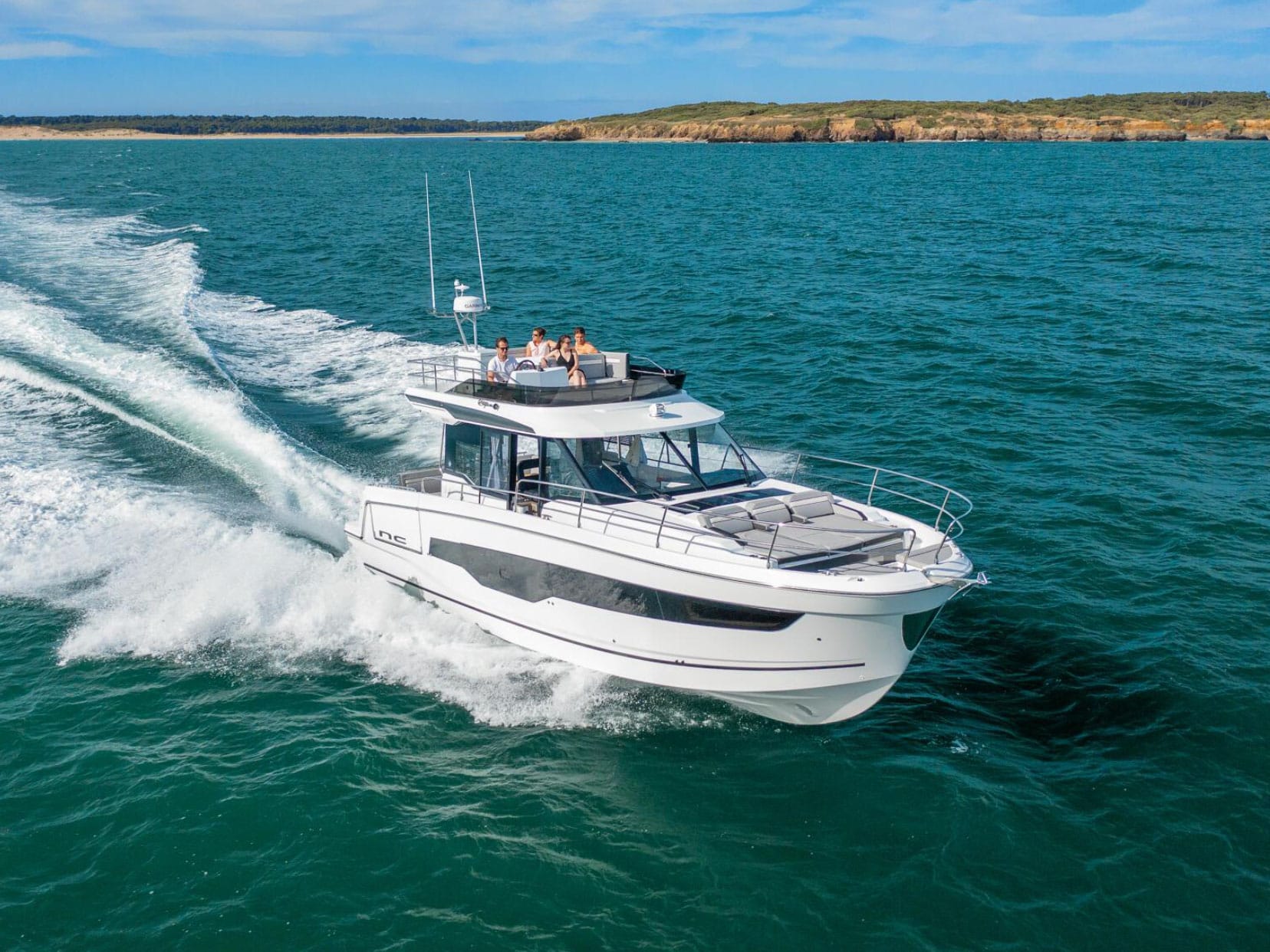 Must-See Boats at the 2023 Miami International Boat Show