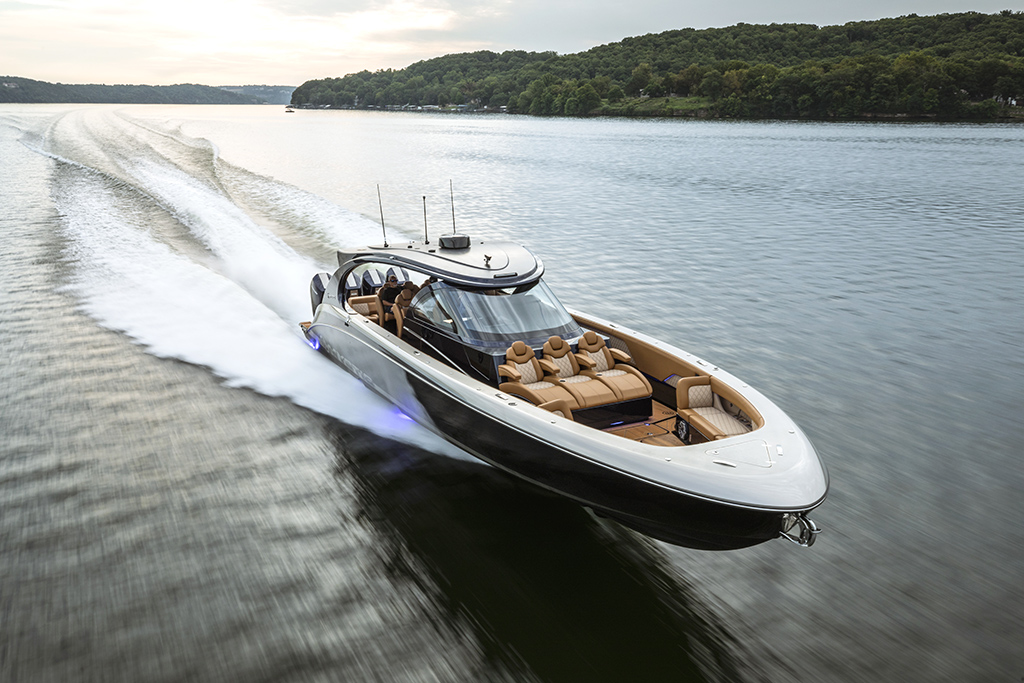 Mystic Powerboats’ M5200 - 2023 Miami International Boat Show Preview