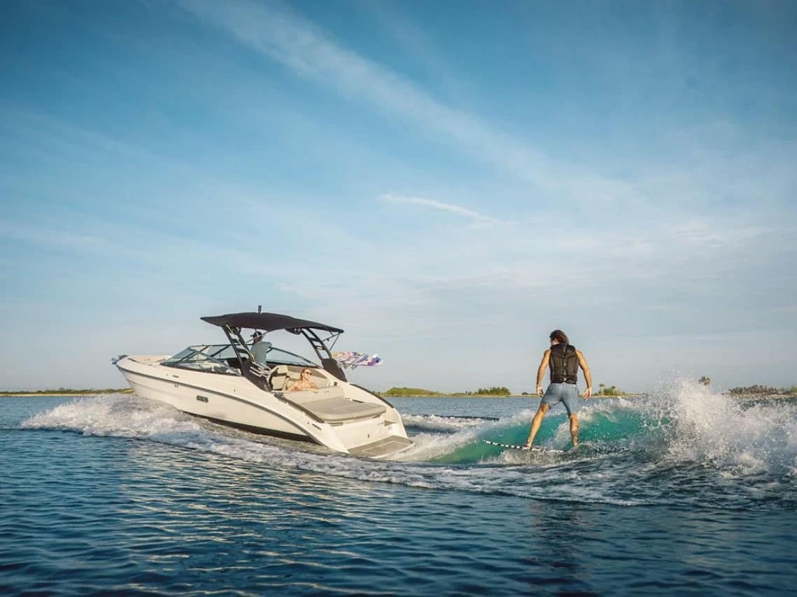 2023 Sea Ray SLX 260 Surf