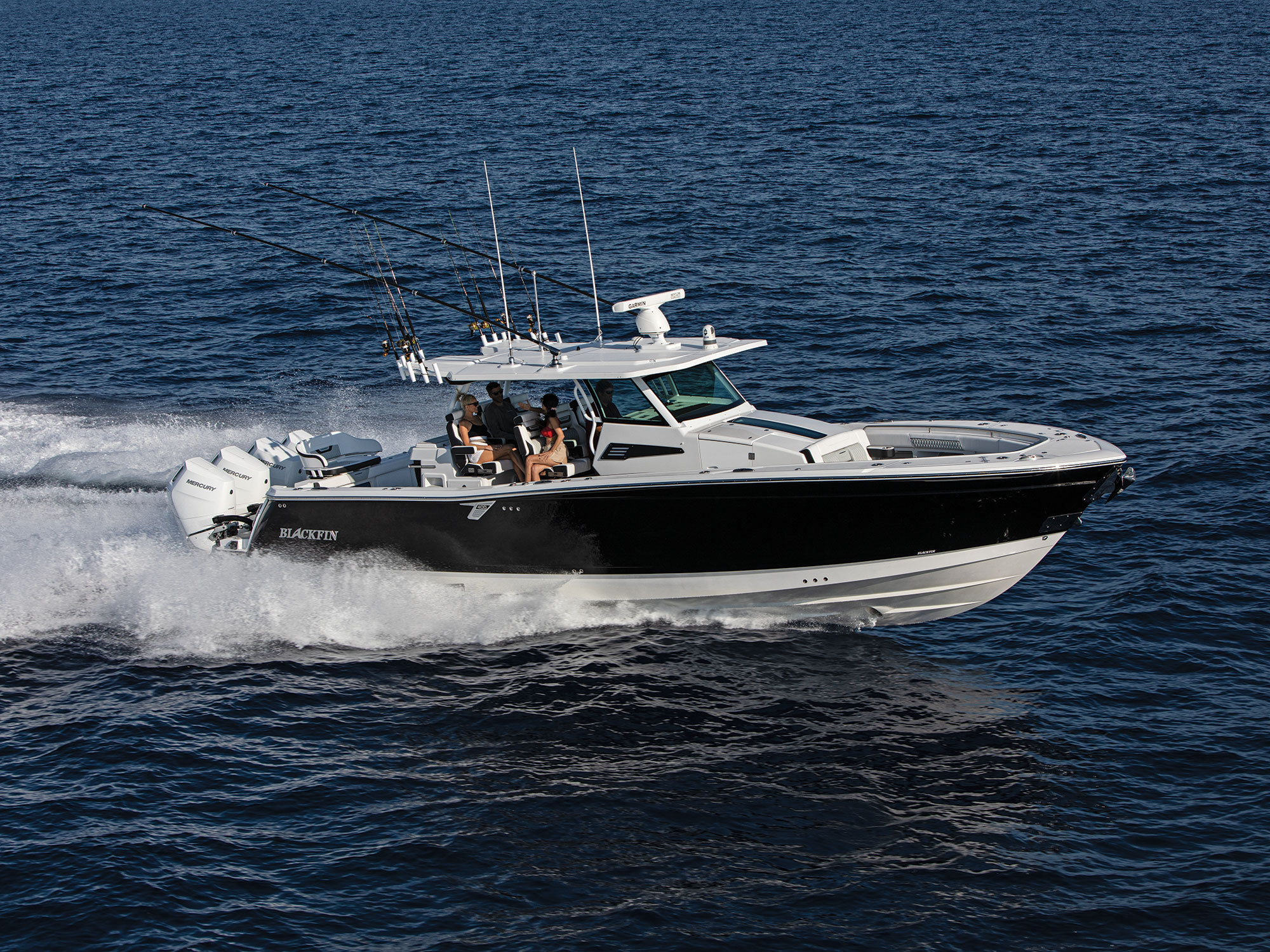 2023 Blackfin 400CC Boat Test, Pricing, Specs