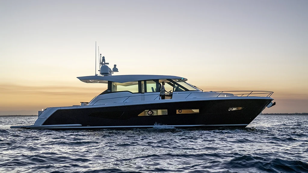 Tiara EX60 Yacht Review: Luxury Meets Performance on the Water